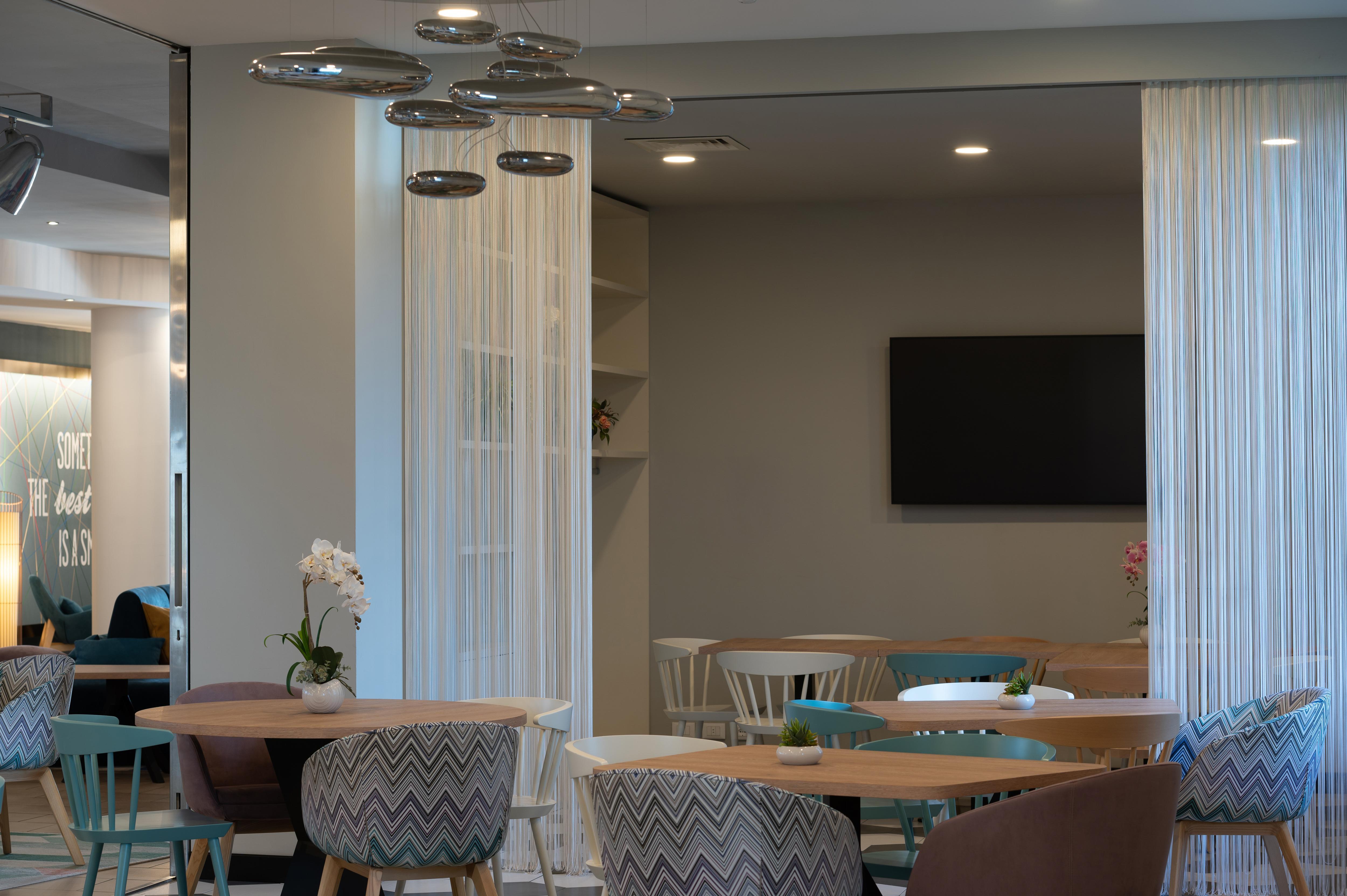 Hampton By Hilton Rome North Фиано Романо Екстериор снимка