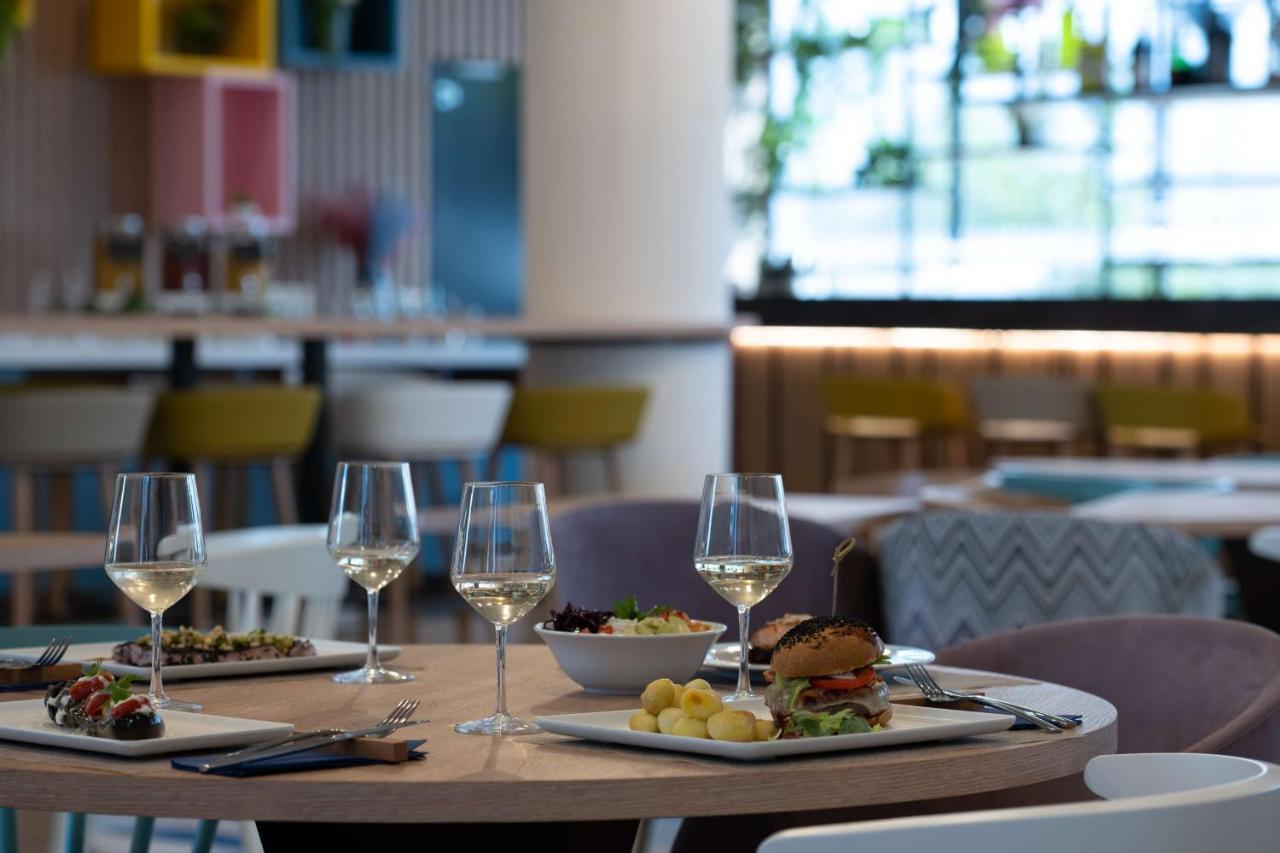 Hampton By Hilton Rome North Фиано Романо Екстериор снимка