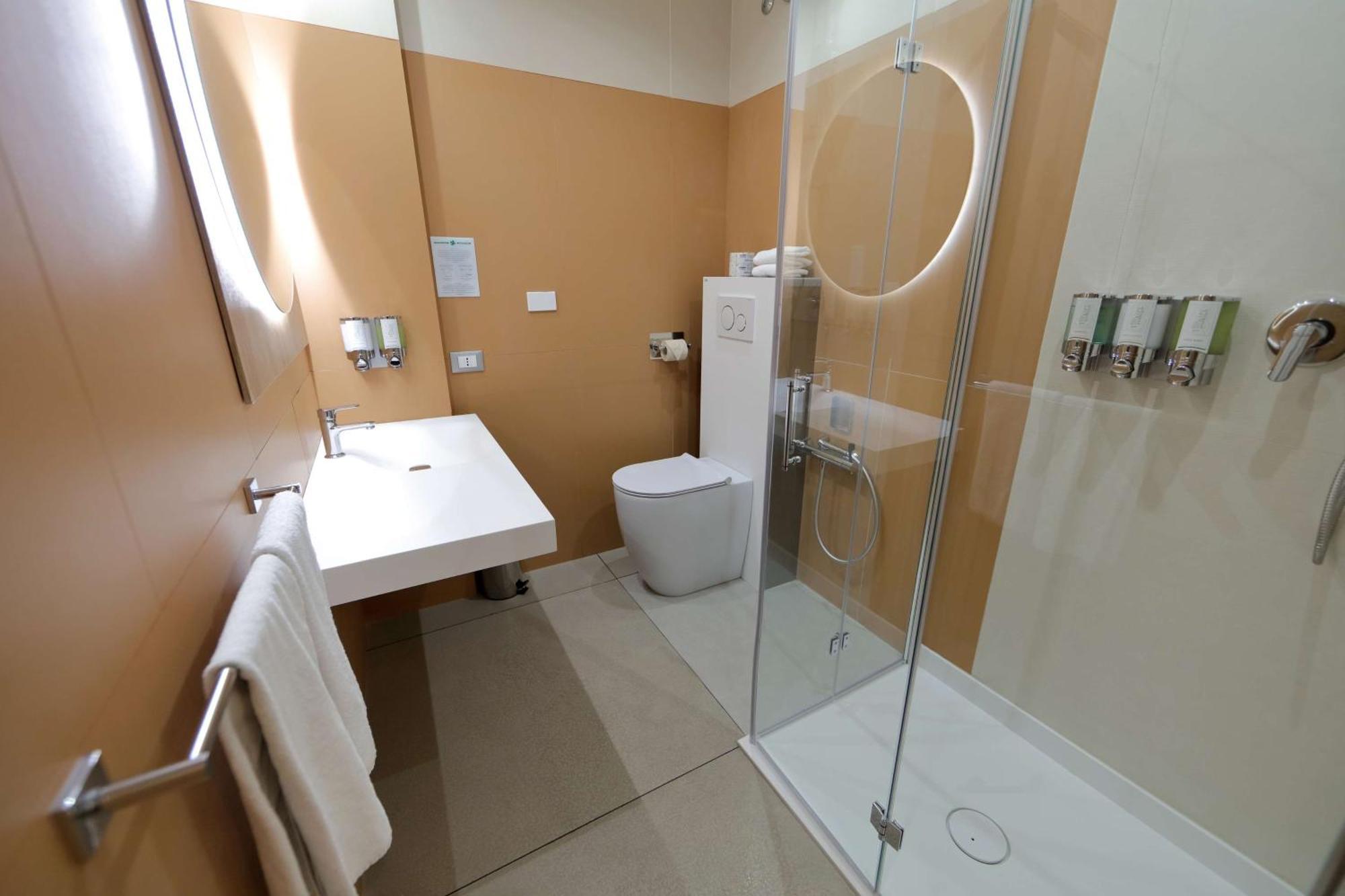 Hampton By Hilton Rome North Фиано Романо Екстериор снимка