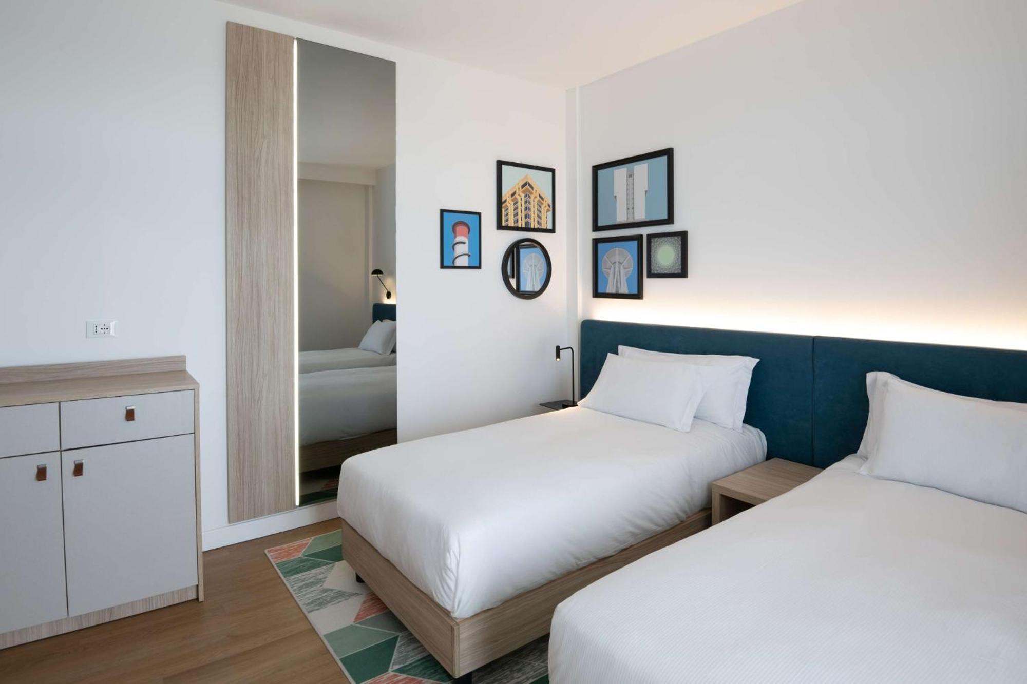 Hampton By Hilton Rome North Фиано Романо Екстериор снимка
